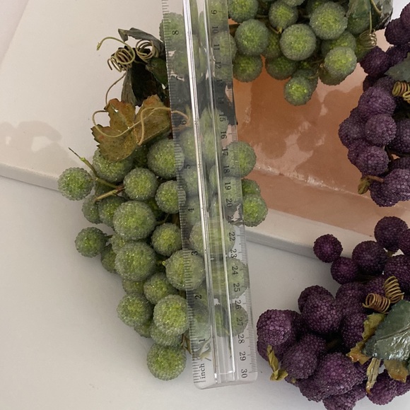 Vintage glass micro beaded faux grapes- set of 4 clusters - Picture 15 of 16